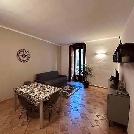 Apartamento La casa del corso Arona Exterior foto
