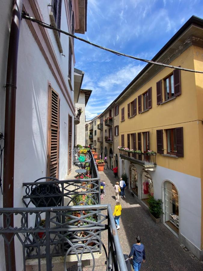 Apartamento La casa del corso Arona Exterior foto