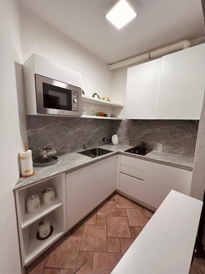 Apartamento La casa del corso Arona Exterior foto